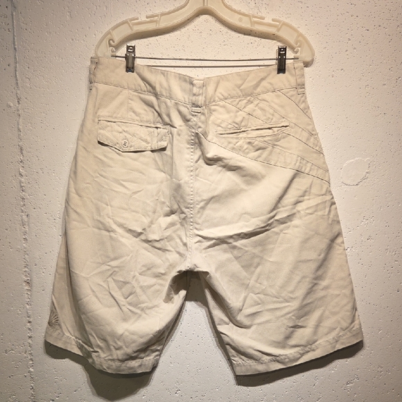 Billabong Men's Cream Chino Shorts (38) - Picture 5 of 5
